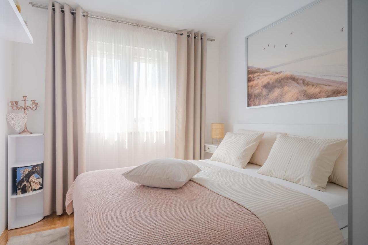 Apartment Tikvarin, Kastel Kambelovac Kaštela Esterno foto