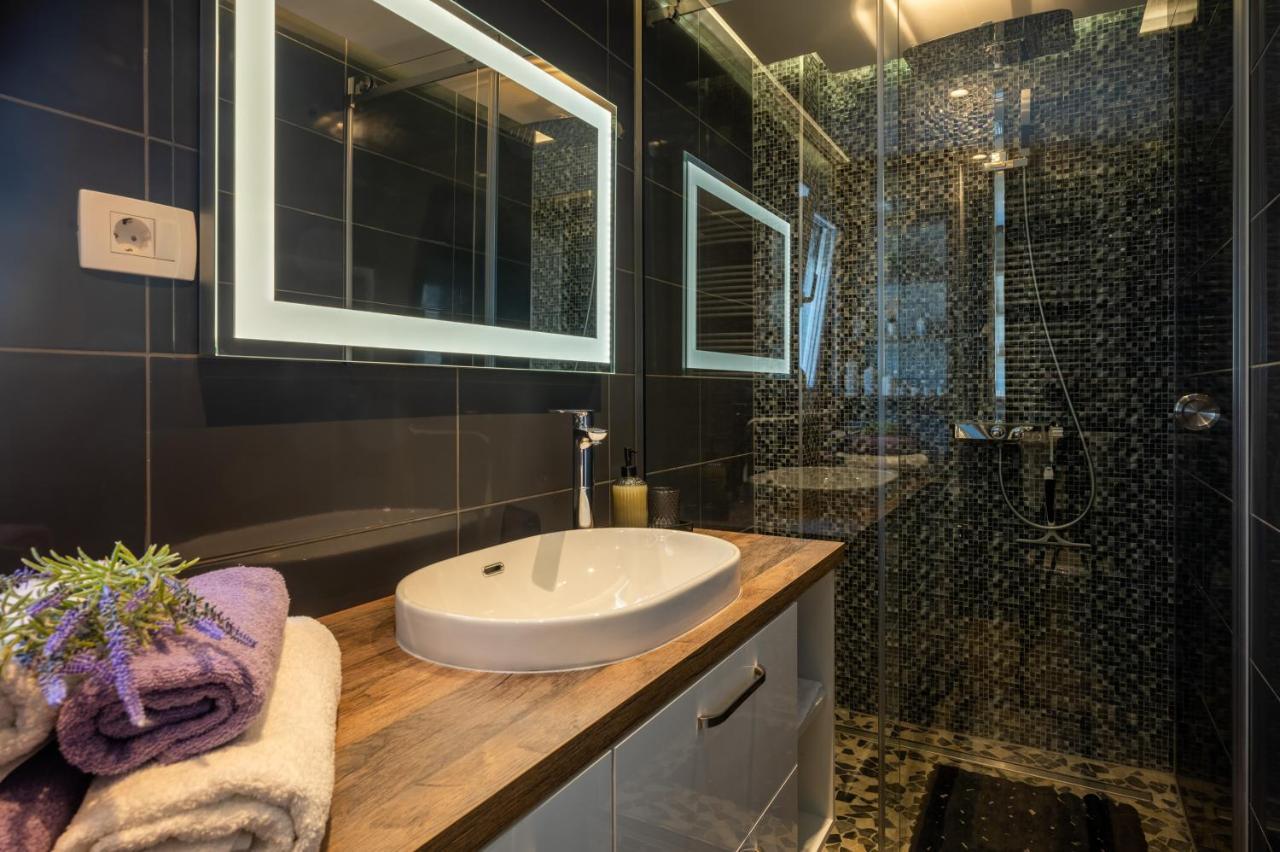 Apartment Tikvarin, Kastel Kambelovac Kaštela Esterno foto