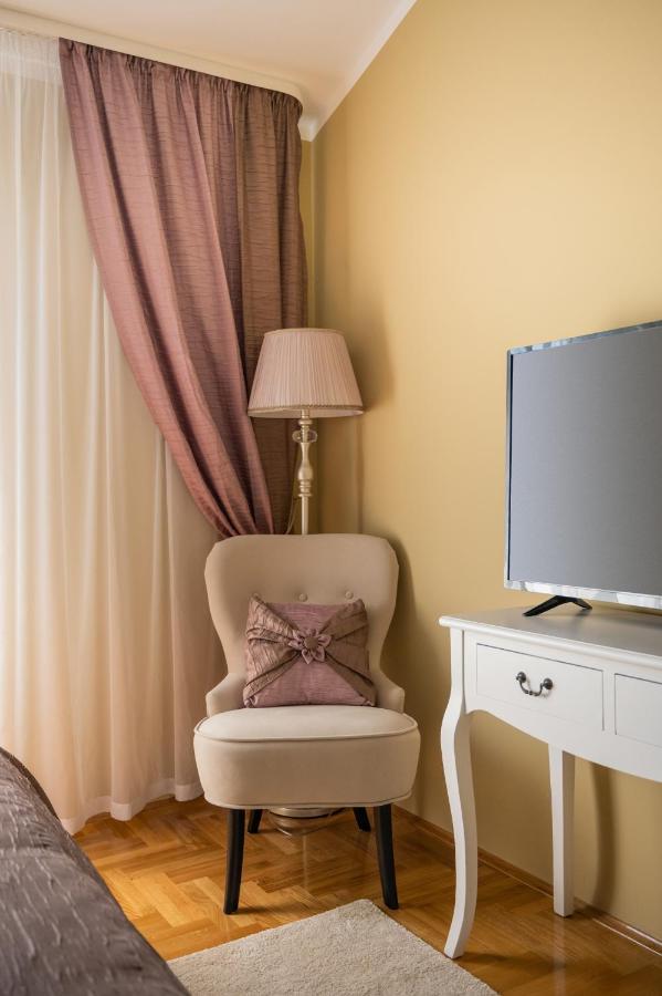 Apartment Tikvarin, Kastel Kambelovac Kaštela Esterno foto