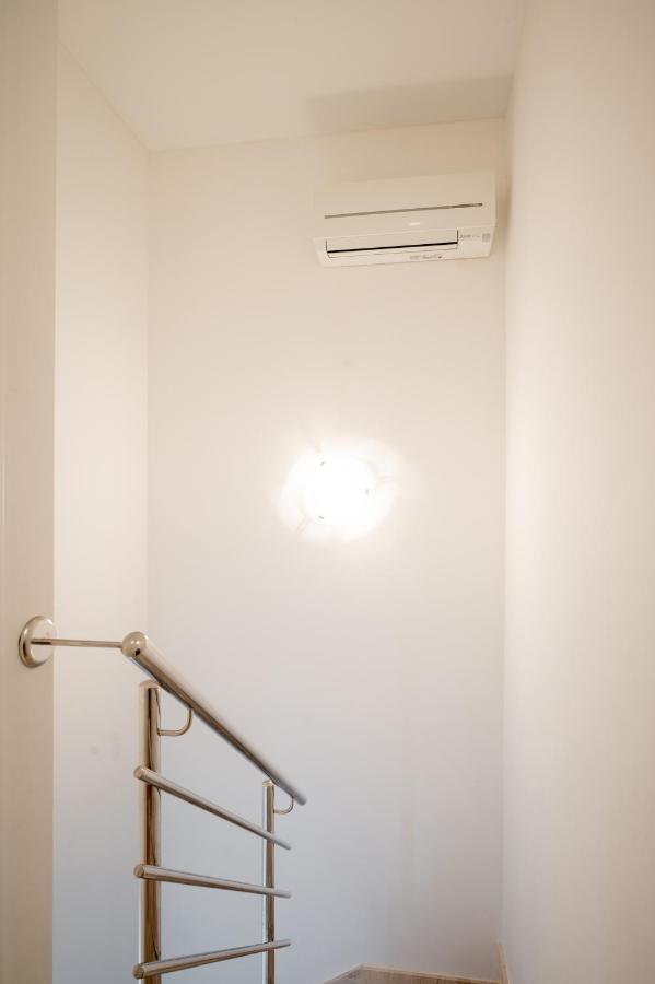Apartment Tikvarin, Kastel Kambelovac Kaštela Esterno foto