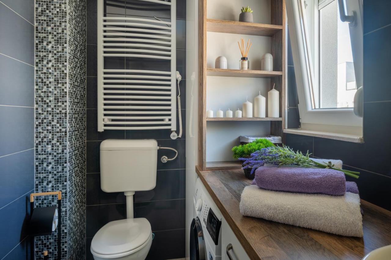 Apartment Tikvarin, Kastel Kambelovac Kaštela Esterno foto