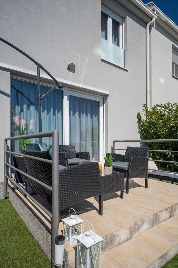 Apartment Tikvarin, Kastel Kambelovac Kaštela Esterno foto