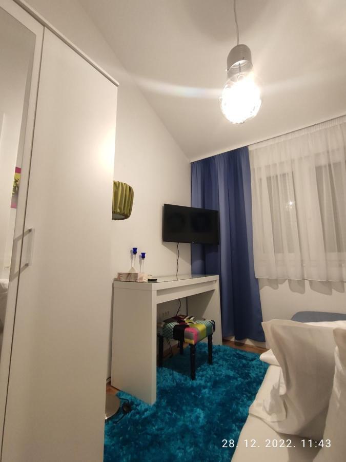 Apartment Tikvarin, Kastel Kambelovac Kaštela Esterno foto